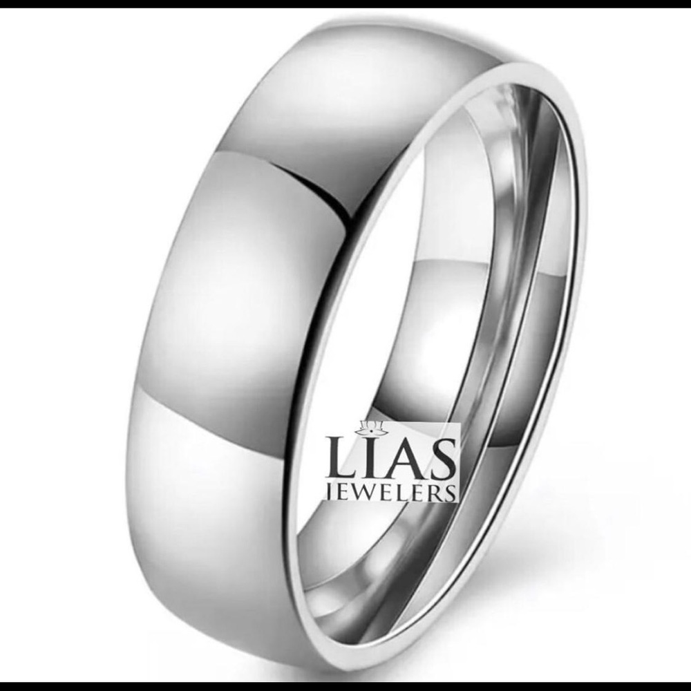 New 18k White gold men’s wedding ring